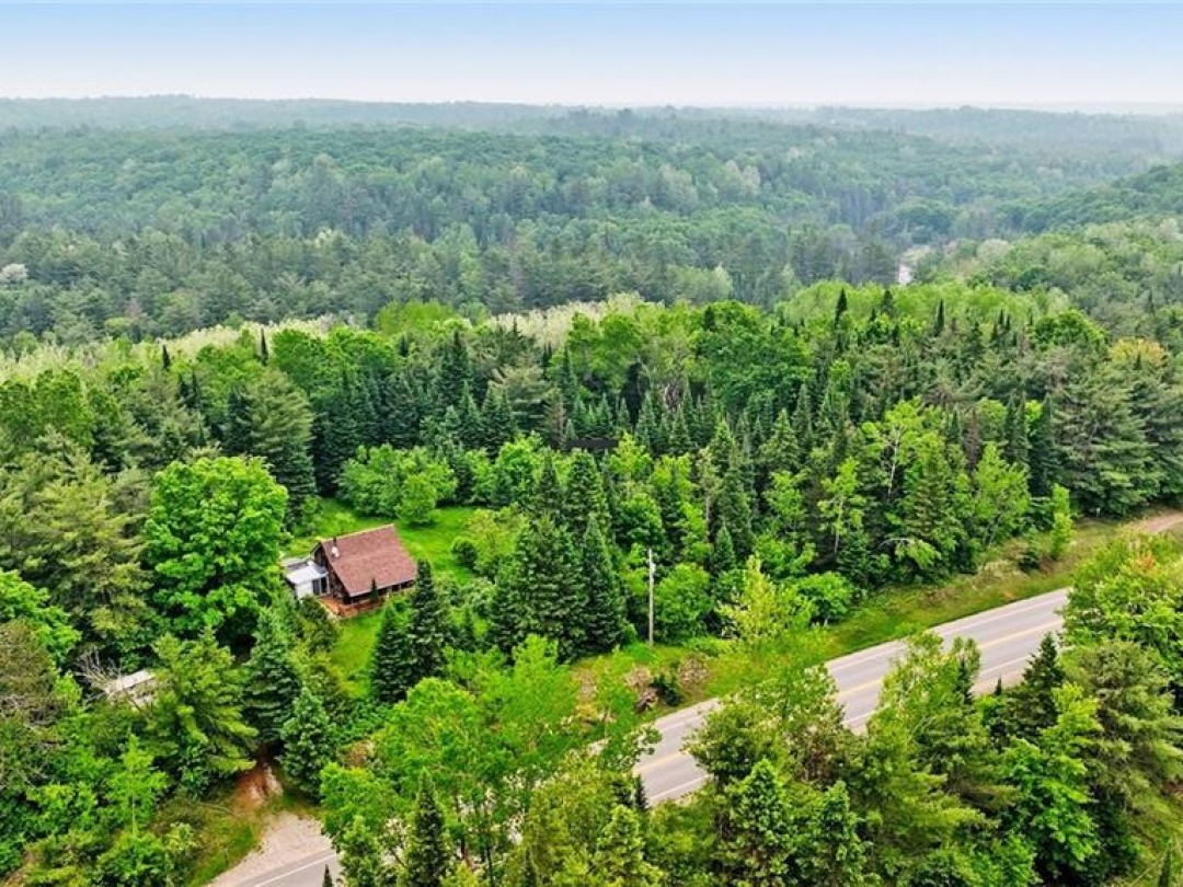 2808 Gelert Road, Minden Hills
