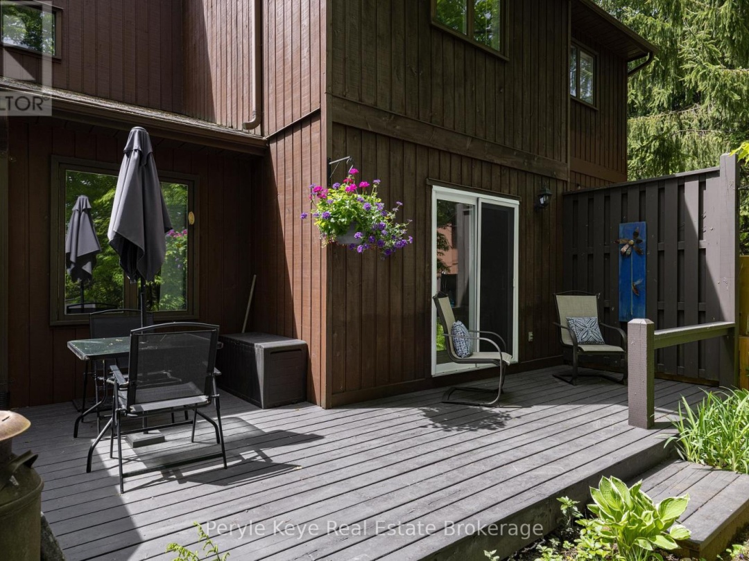 2 63 Southbank Drive, Lake Muskoka
