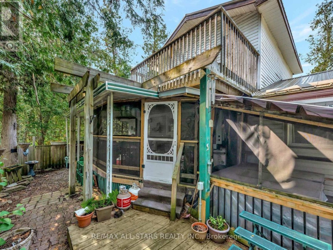 14 WYCHWOOD DRIVE E, 