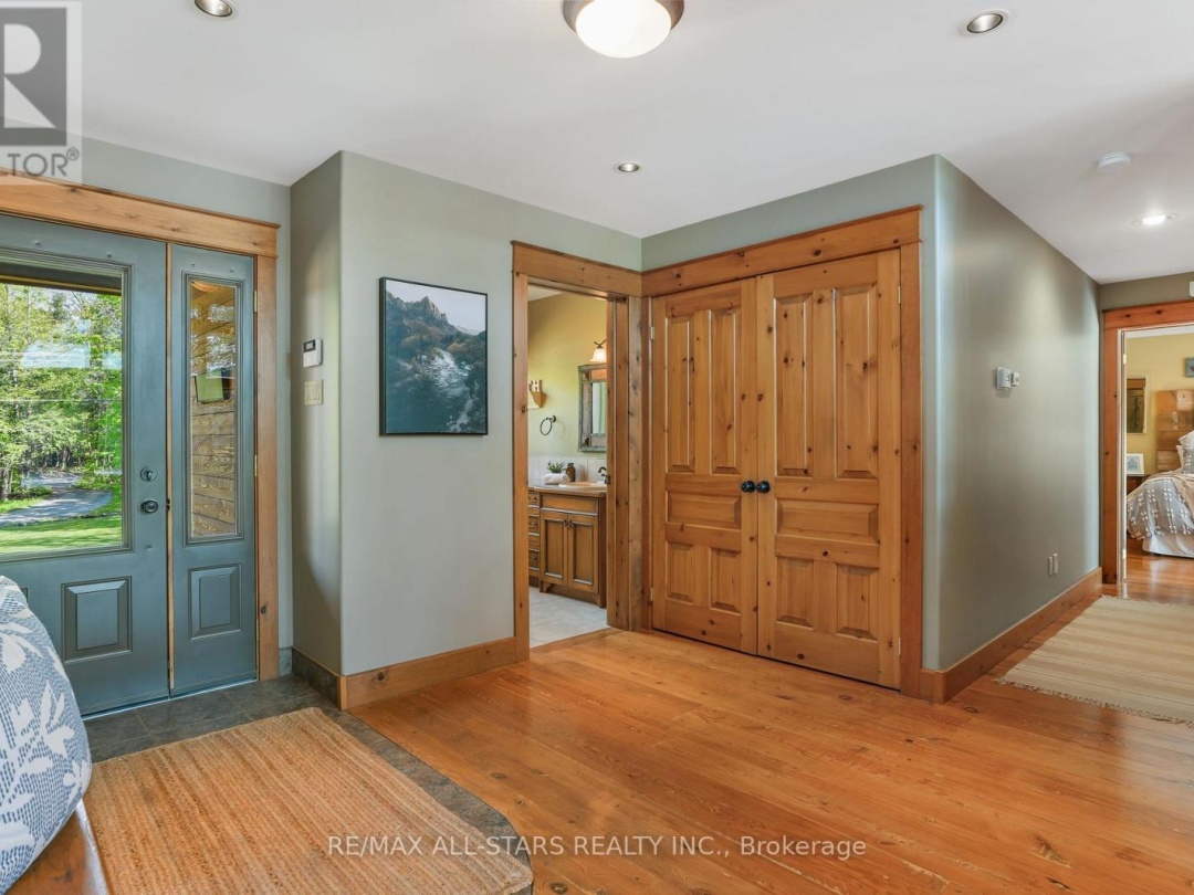 9 Evergreen Way, Little Bald Lake