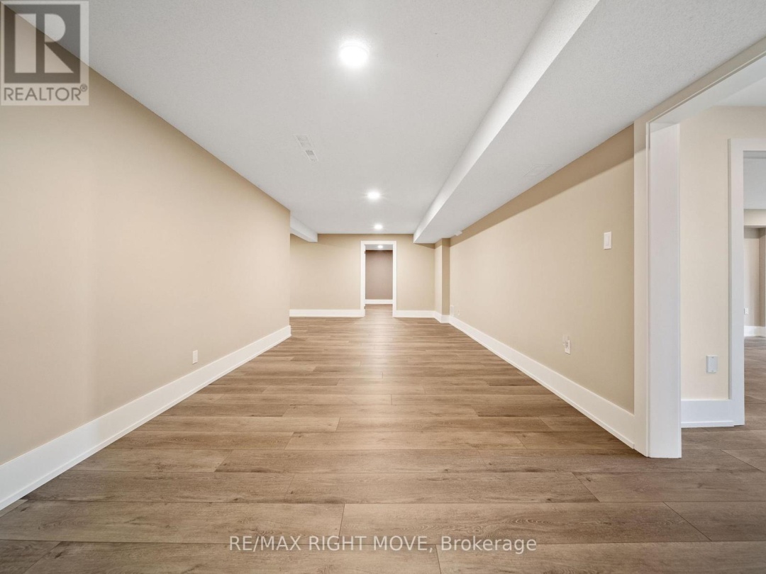 1348 HAWK RIDGE CRESCENT, 