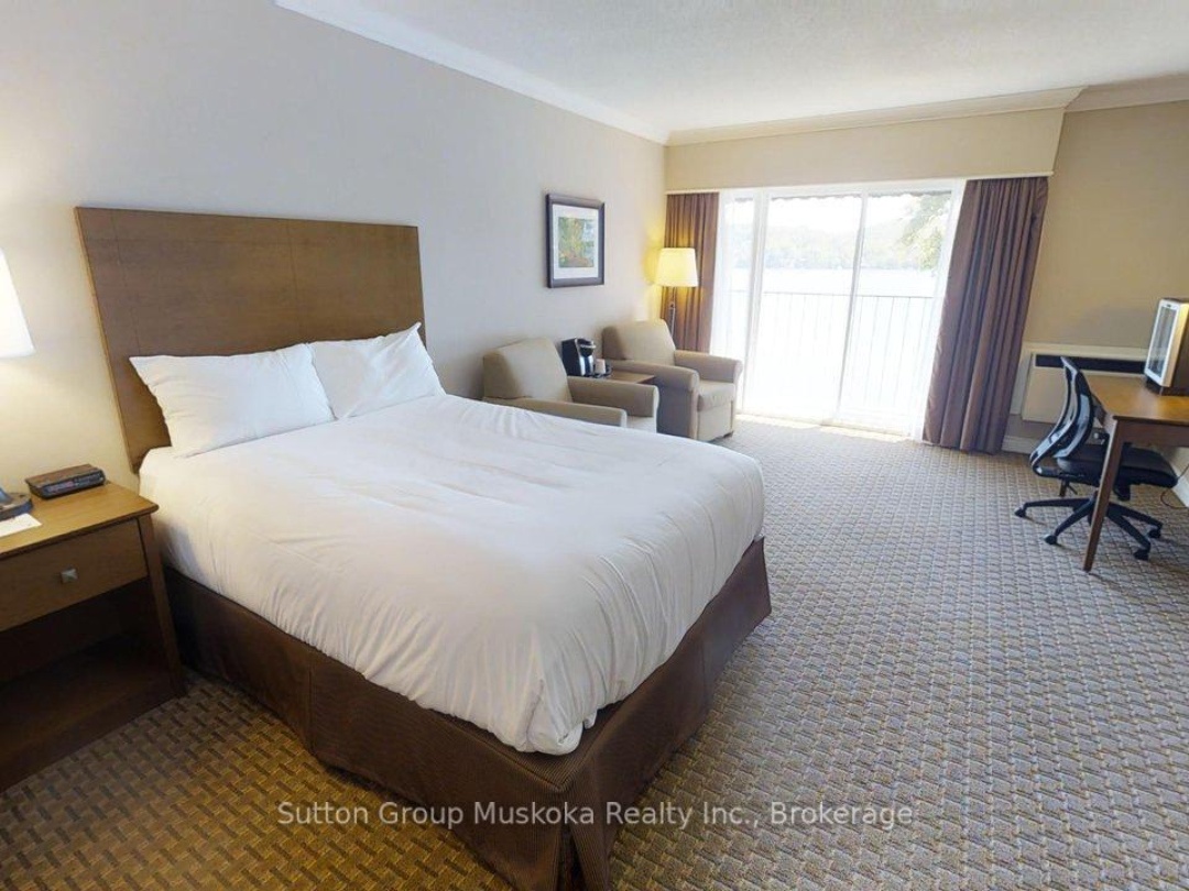 421 - 421 BAYSHORE - DEERHURST DRIVE, 