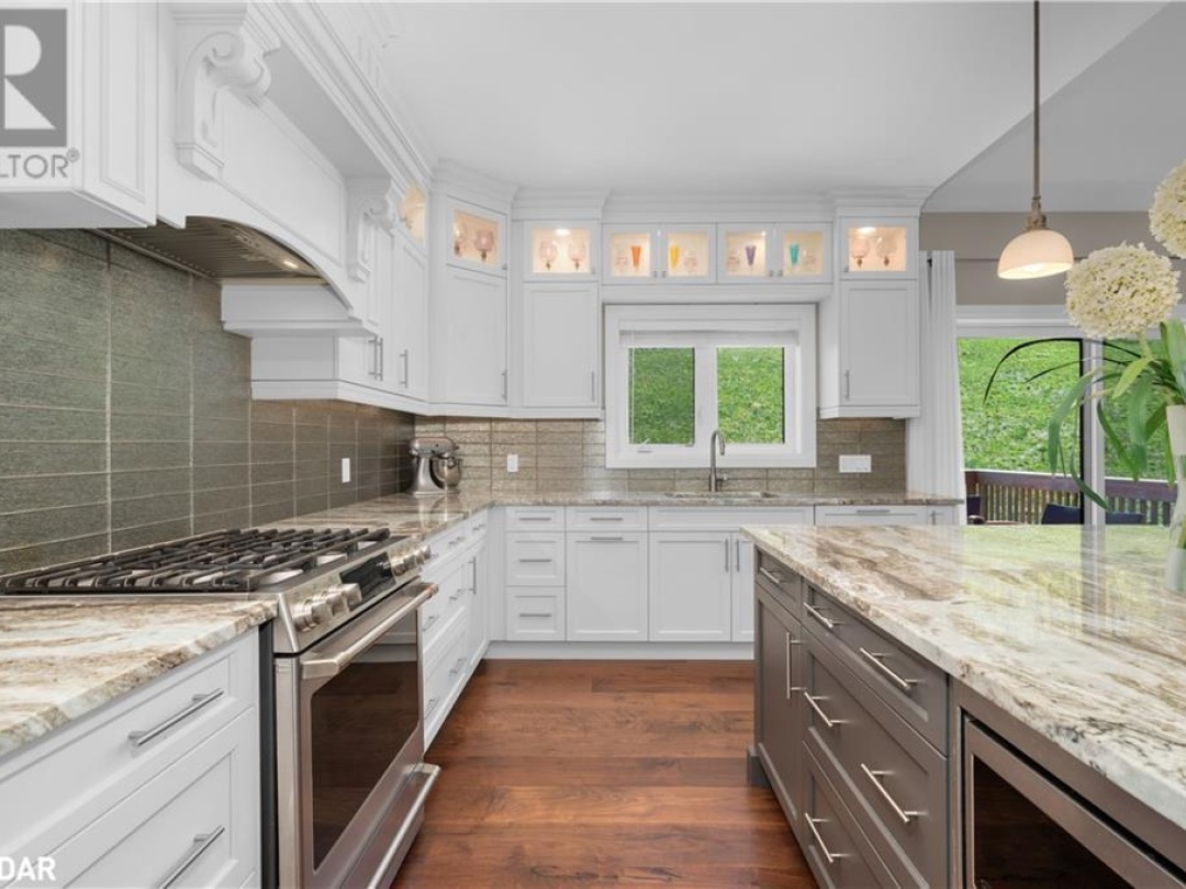43 Thoroughbred Drive, Oro-Medonte