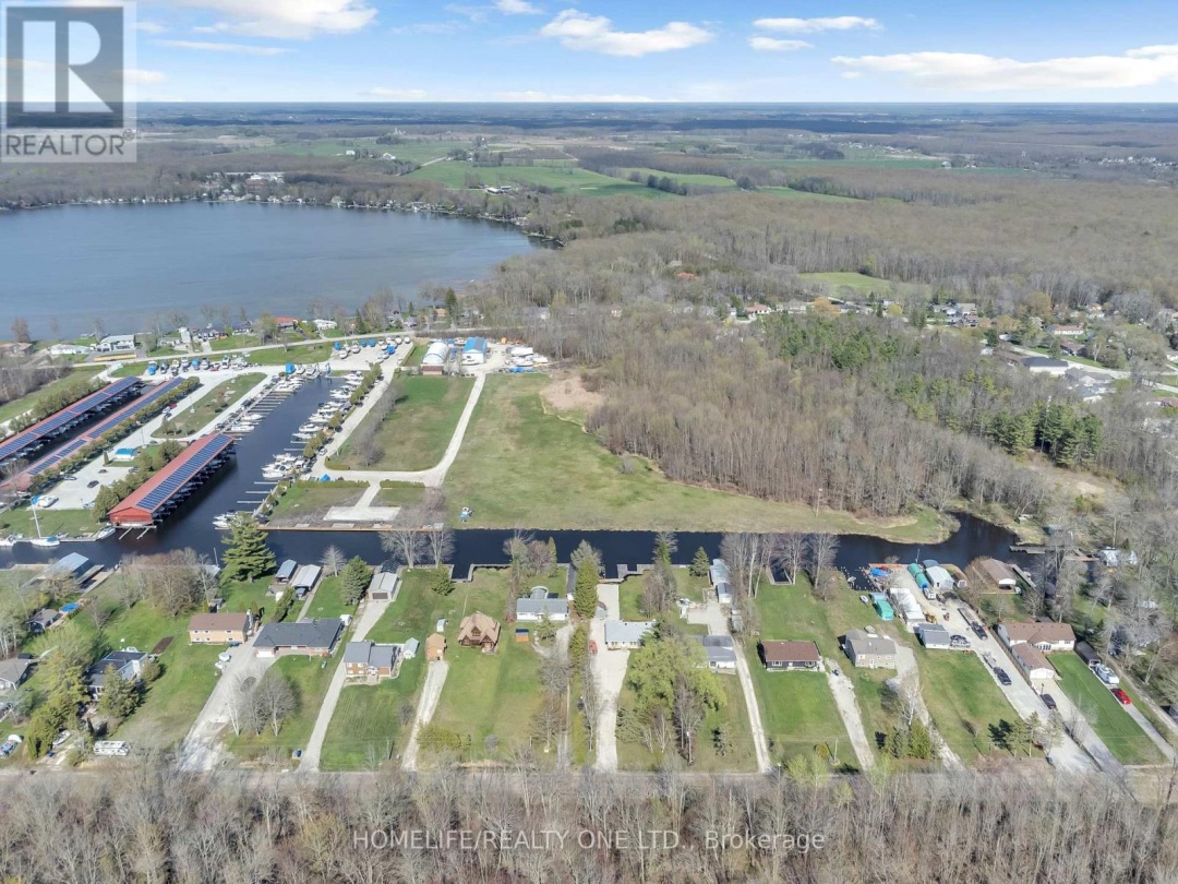 4055 Glen Cedar Drive, Lake Simcoe