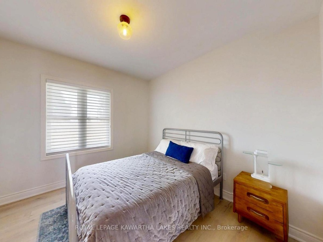 427 LINDEN VALLEY ROAD, 