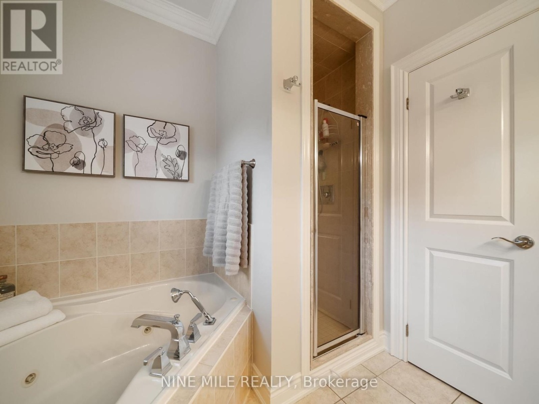 8 5 Invermara Court, Lake Simcoe