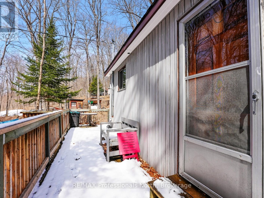 1025 Manitou Road, Little Dudmon Lake