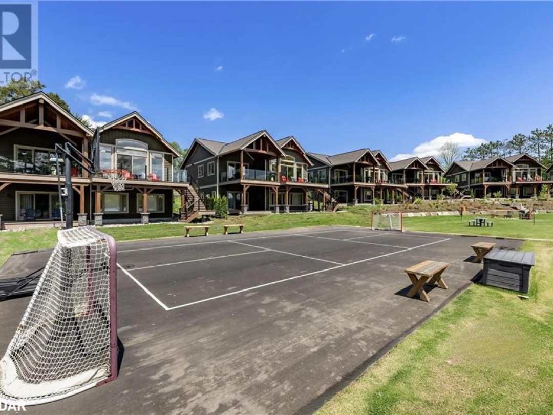 1841 Muskoka Road 118 Road W Unit# 2B, Lake Muskoka