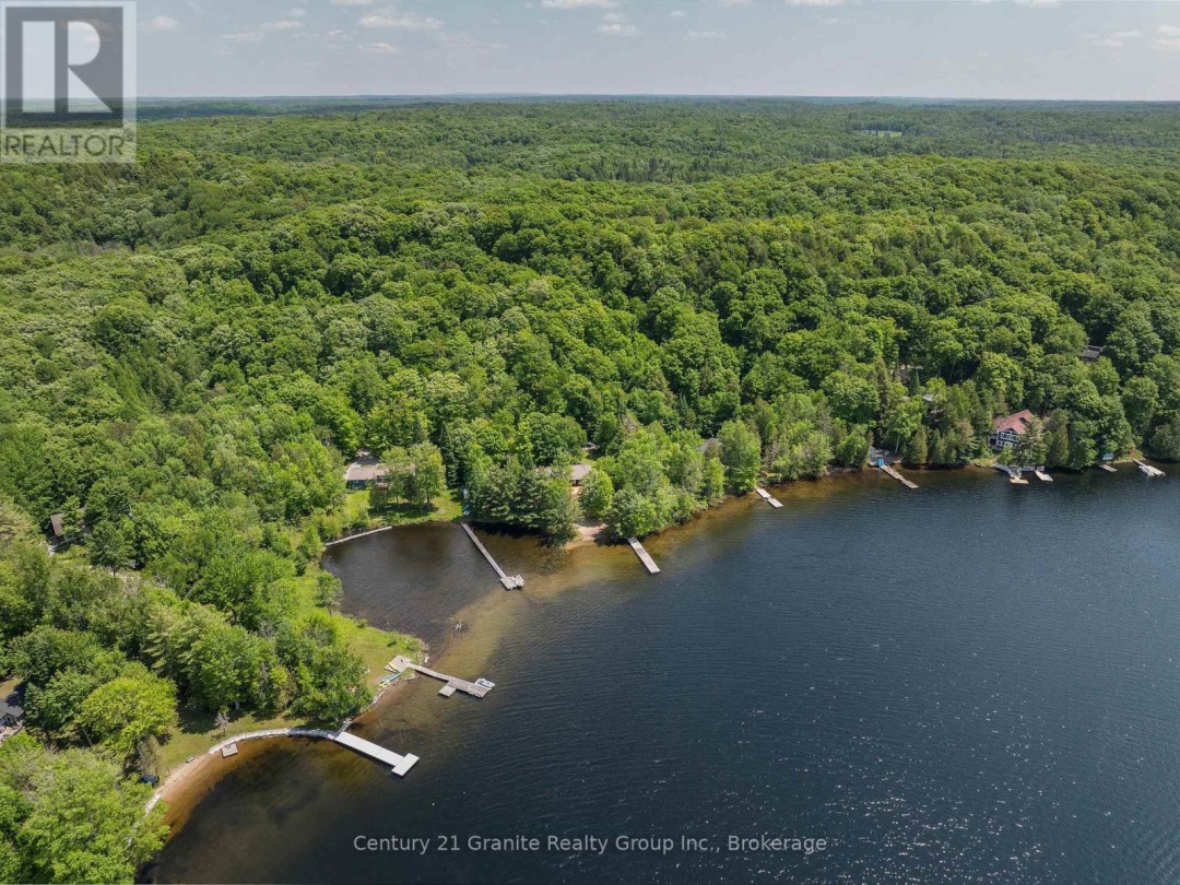 1054 THE NARROWS TRAIL, 