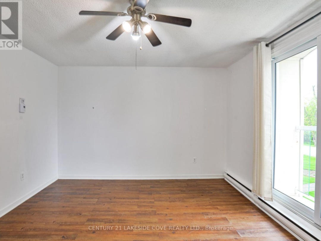 UNIT 5 - 4 PARADISE BOULEVARD, 