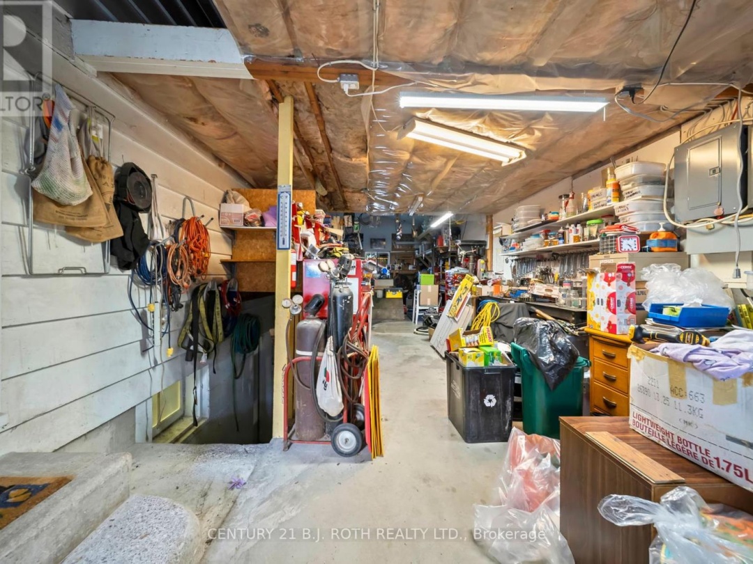 392 BAYVIEW PARKWAY, 