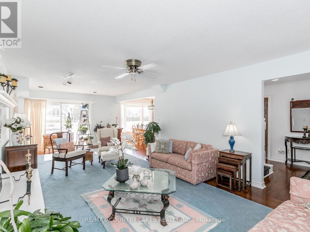98 TURTLE PATH, Lake Simcoe