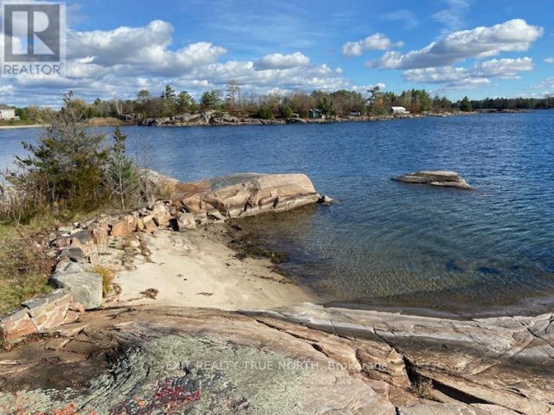 2 IS 320 GEORGIAN, Georgian Bay
