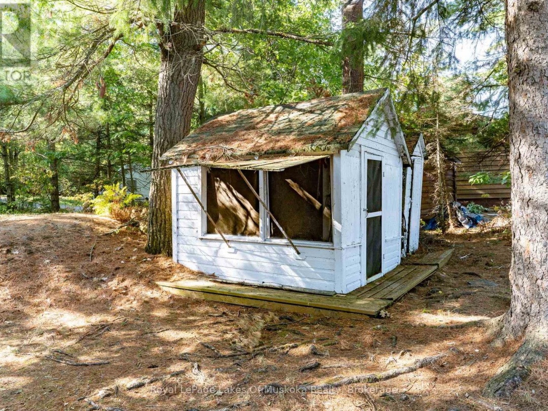 1010 TARA LANE, Morrison Lake