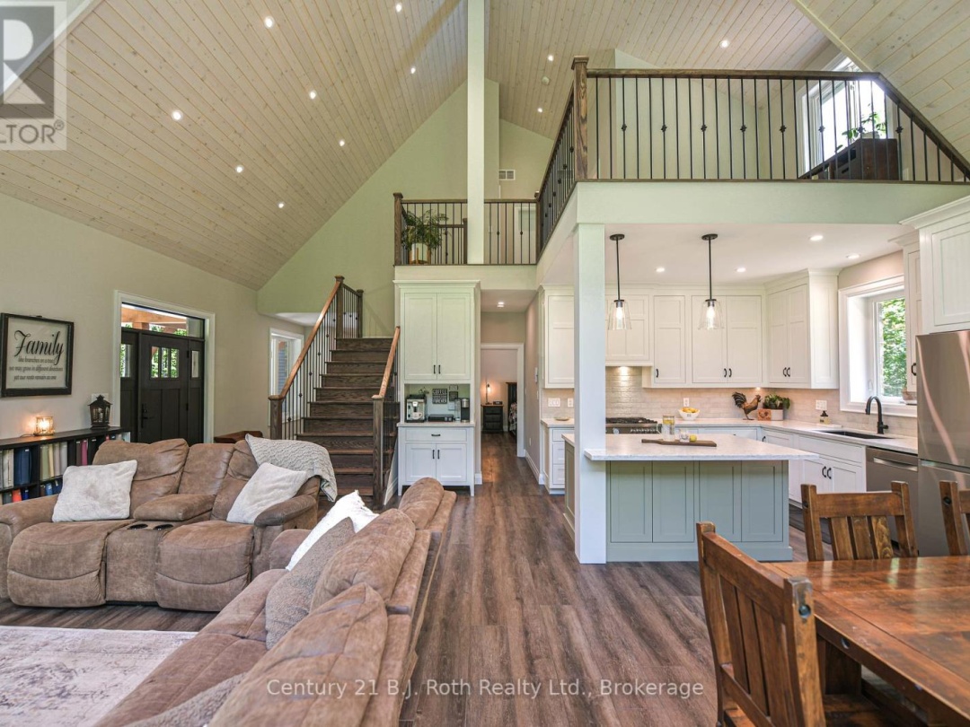 3082 FAIRGROUNDS ROAD, 