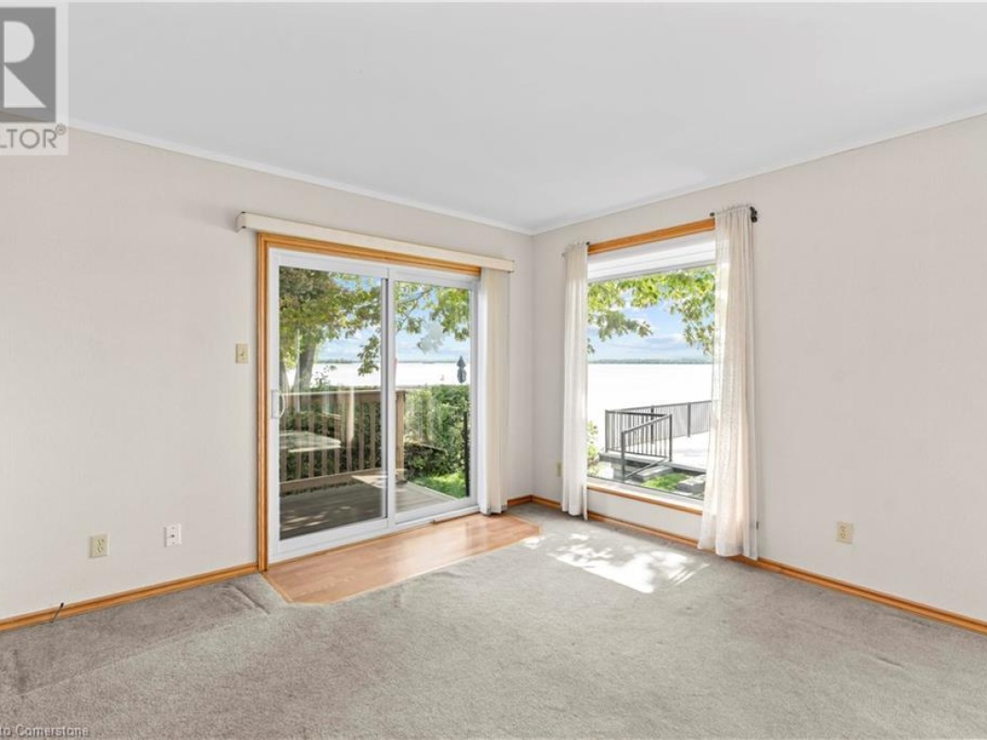 2703 LAKESIDE Drive, 