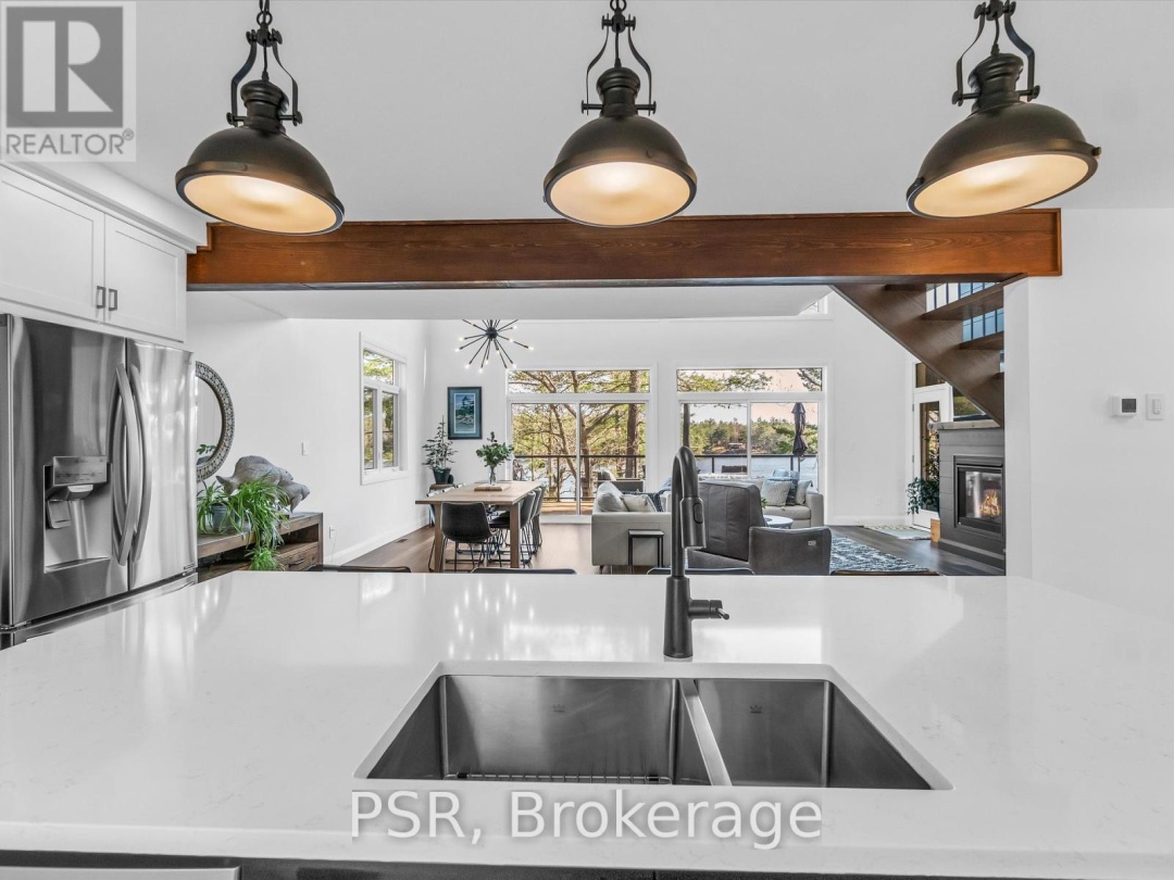 1028 Marshall Drive, Pine Lake