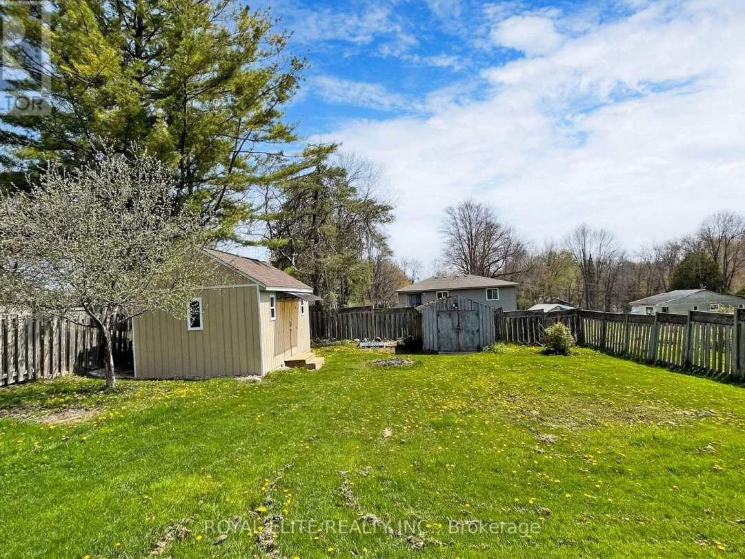 3965 HILLTOP ROAD, 