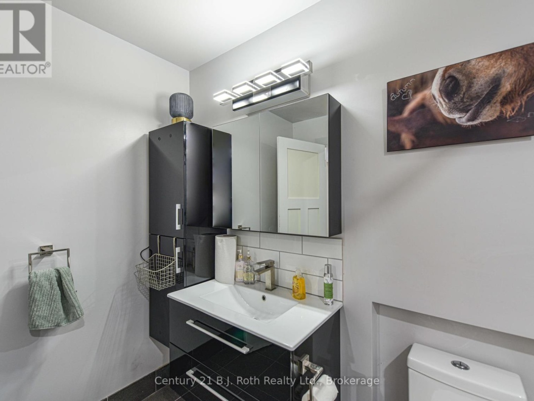 4035 CANAL ROAD, 