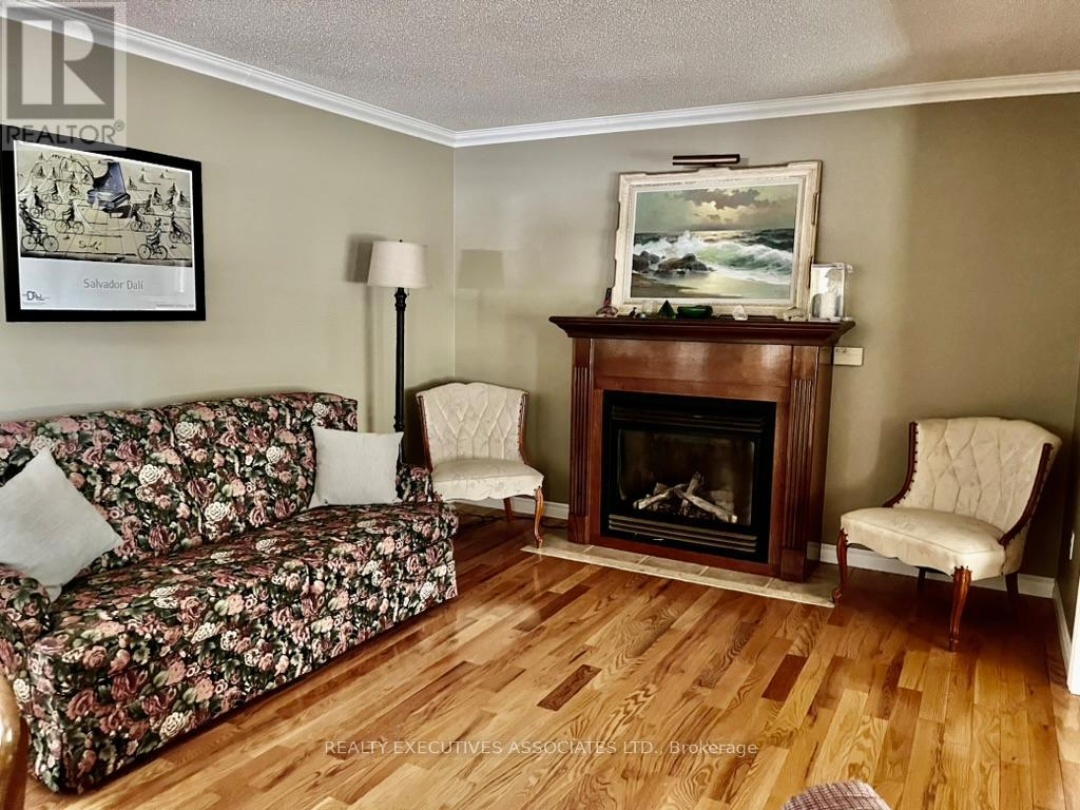 22 Lakeview Boulevard, Lake Scugog