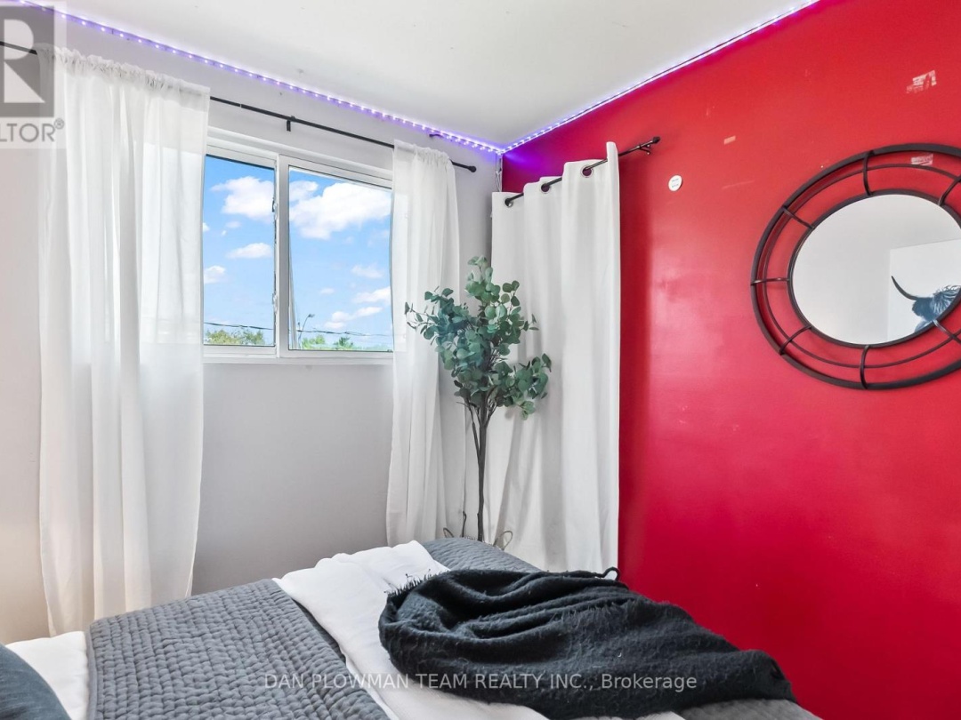 20 OWL COURT, 