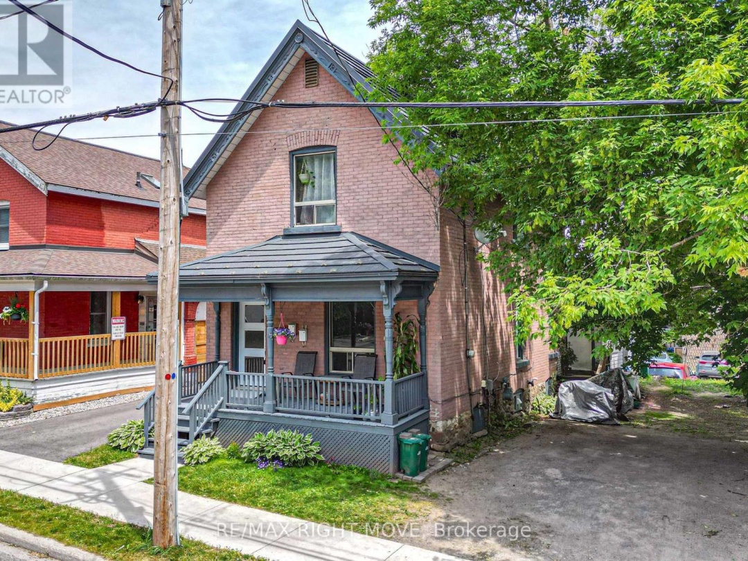 50 ALBERT STREET N, 
