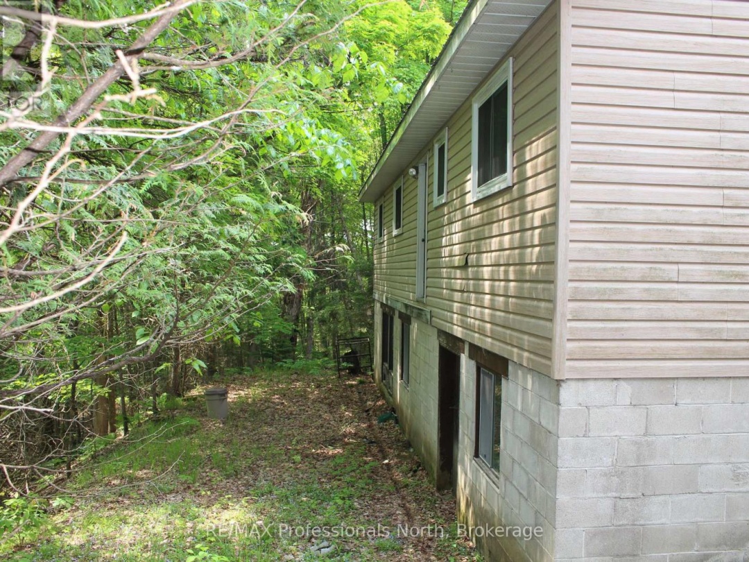 2166 BLAIRHAMPTON ROAD, 