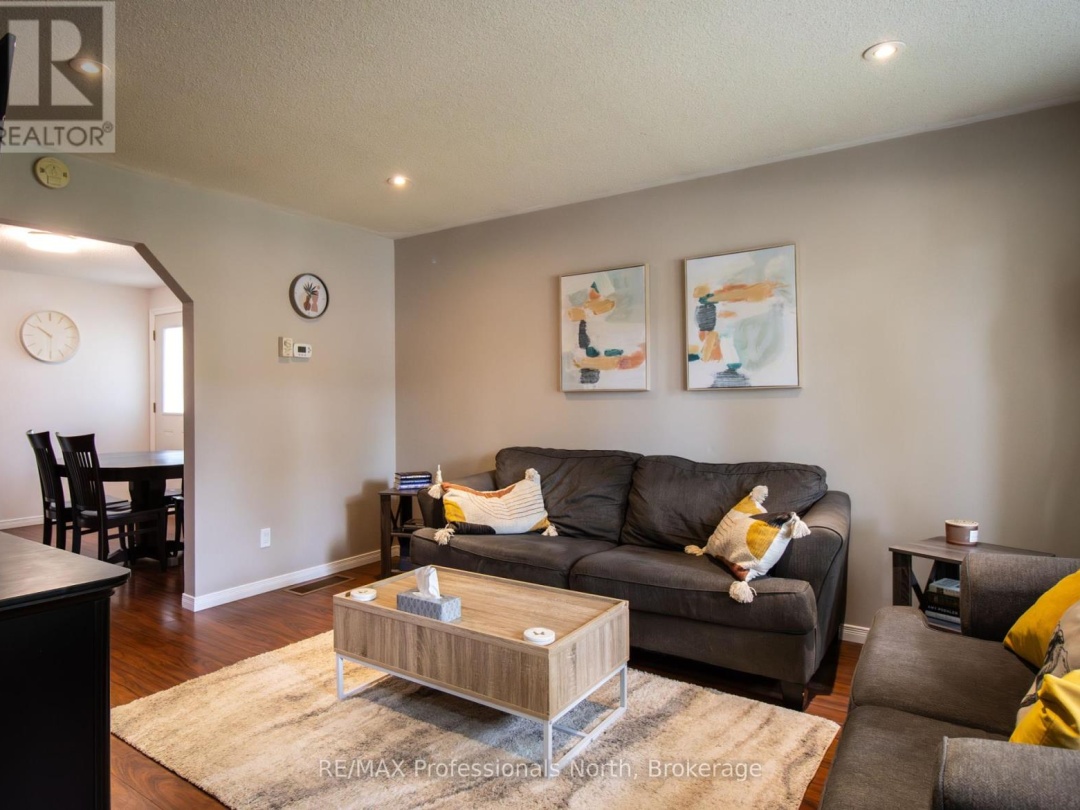 36 B SPENCER STREET, 