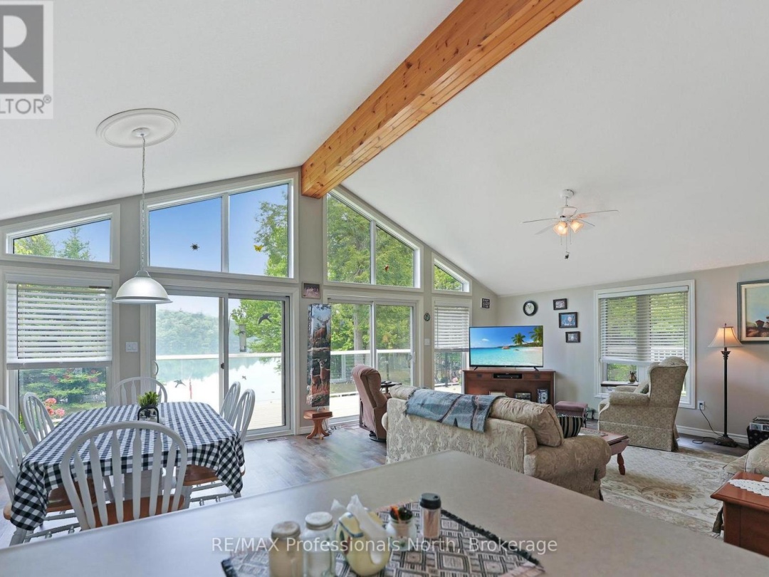 1093 Comak Crescent, St Nora Lake