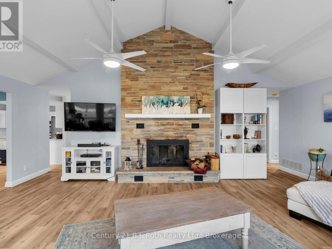 3772 HARRY'S LANE, Lake Simcoe