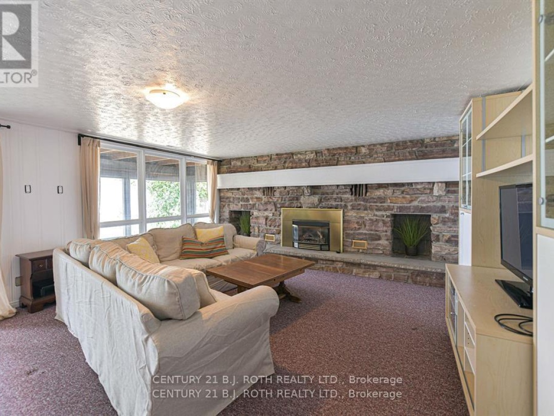 71 CAMPBELL BEACH ROAD, 