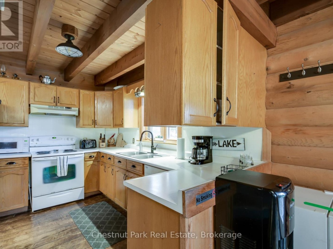 30 MCVITTIE ISLAND, Lake Muskoka