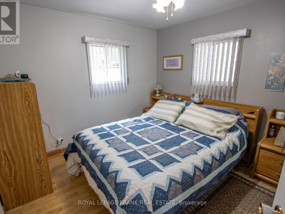 1070 Towering Oaks Trail, Gull Lake