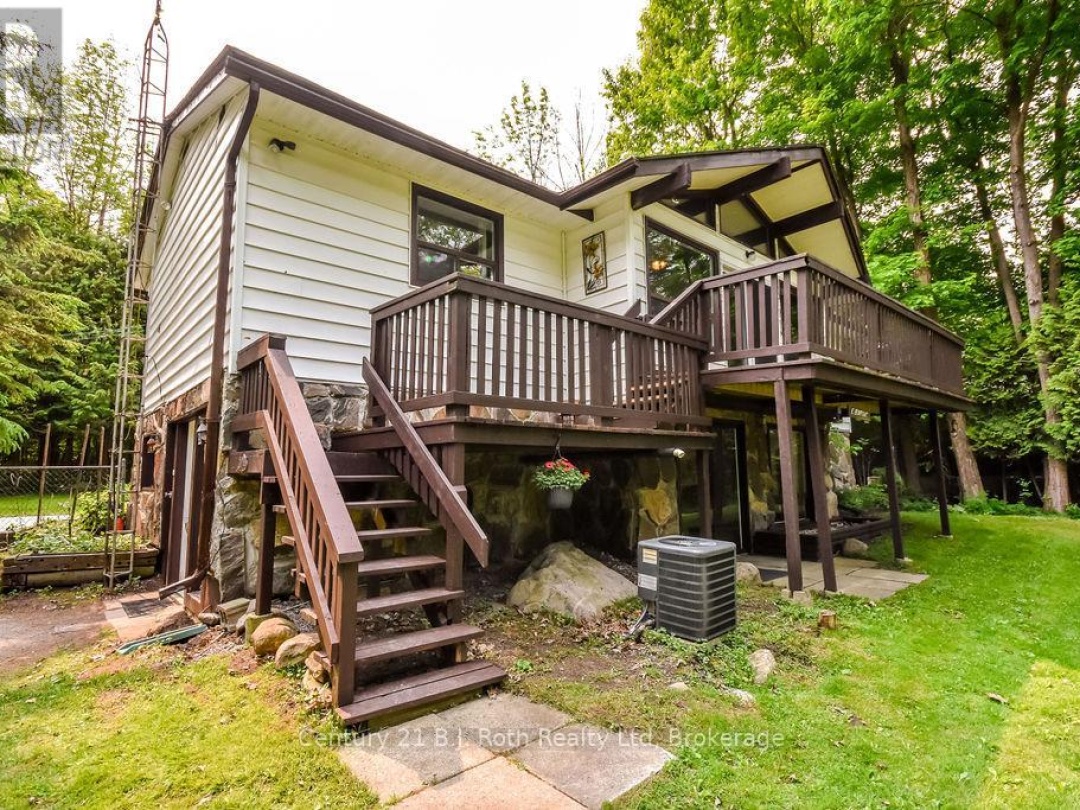 1755 Twin Oaks Crescent, Matchedash Bay