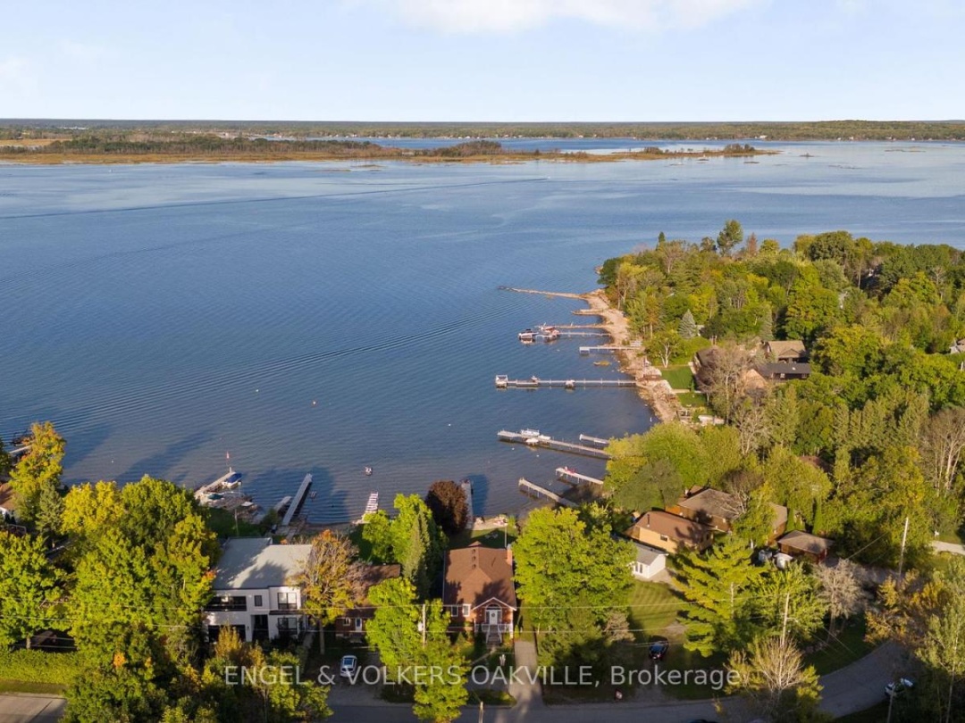 216 ROBINS POINT ROAD, 