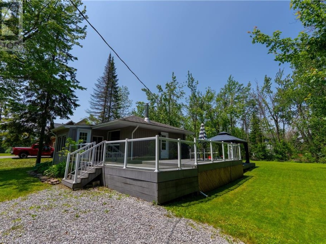 25 BAYVIEW ESTATE Road, 