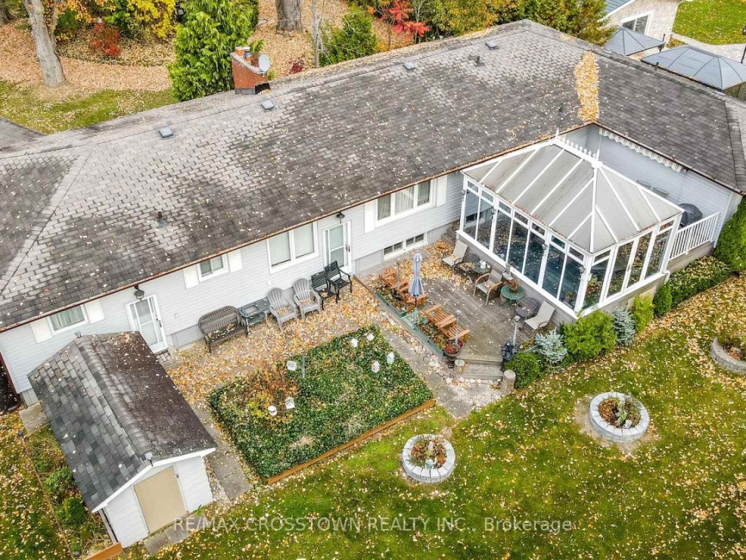 155 Parkside Drive, Lake Simcoe