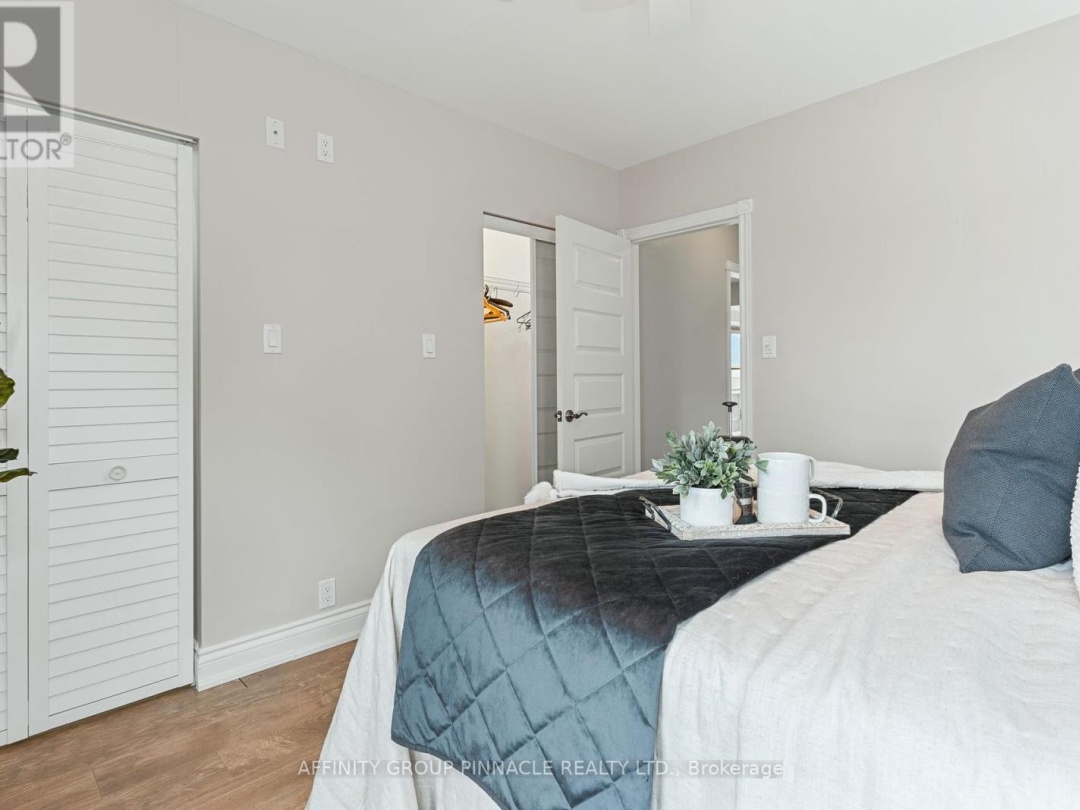 88 Simcoe Street, Lake Simcoe