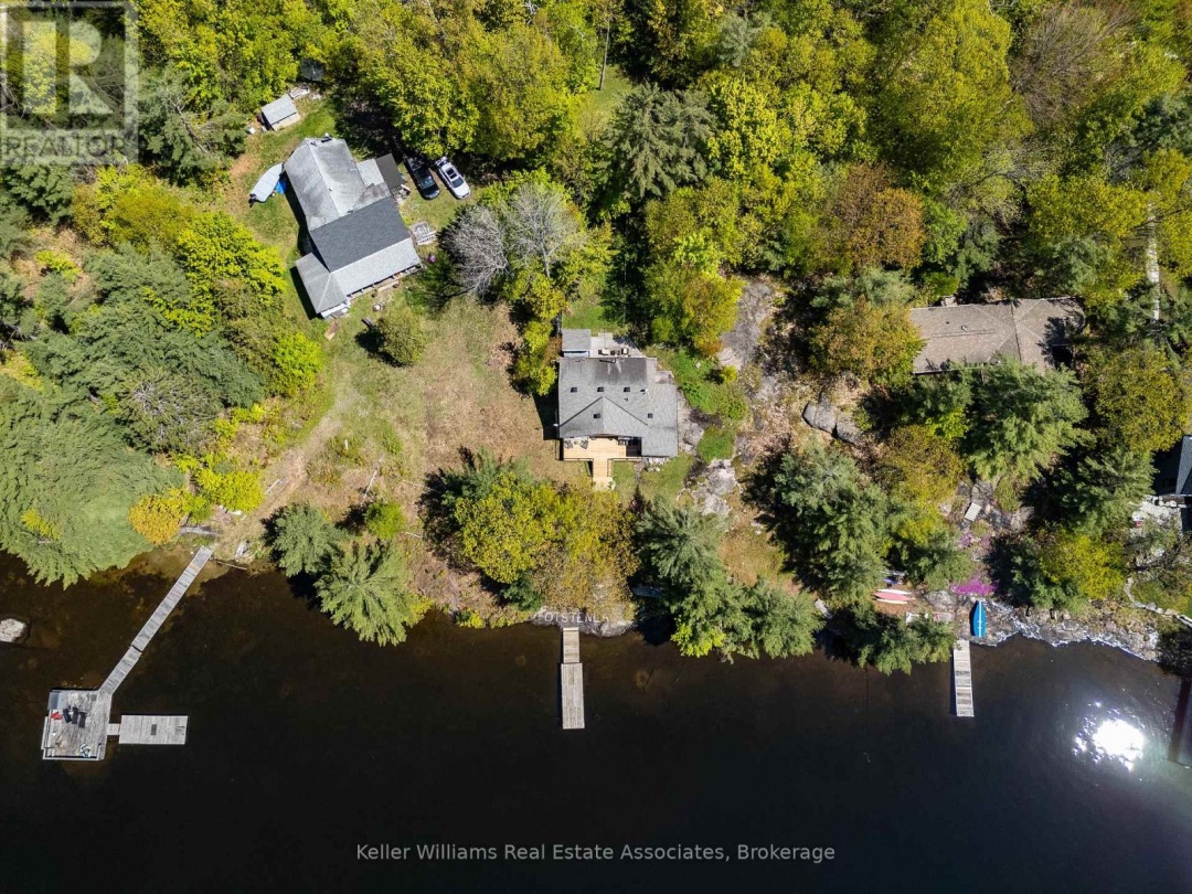 Unit 2 1200 North Shore Drive, Gull Lake