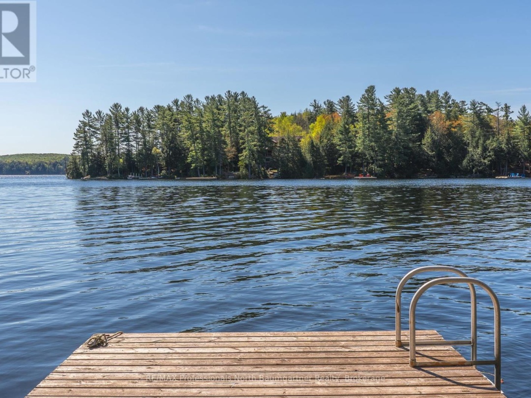 6469 Kennisis Lake Road, Kennisis Lake