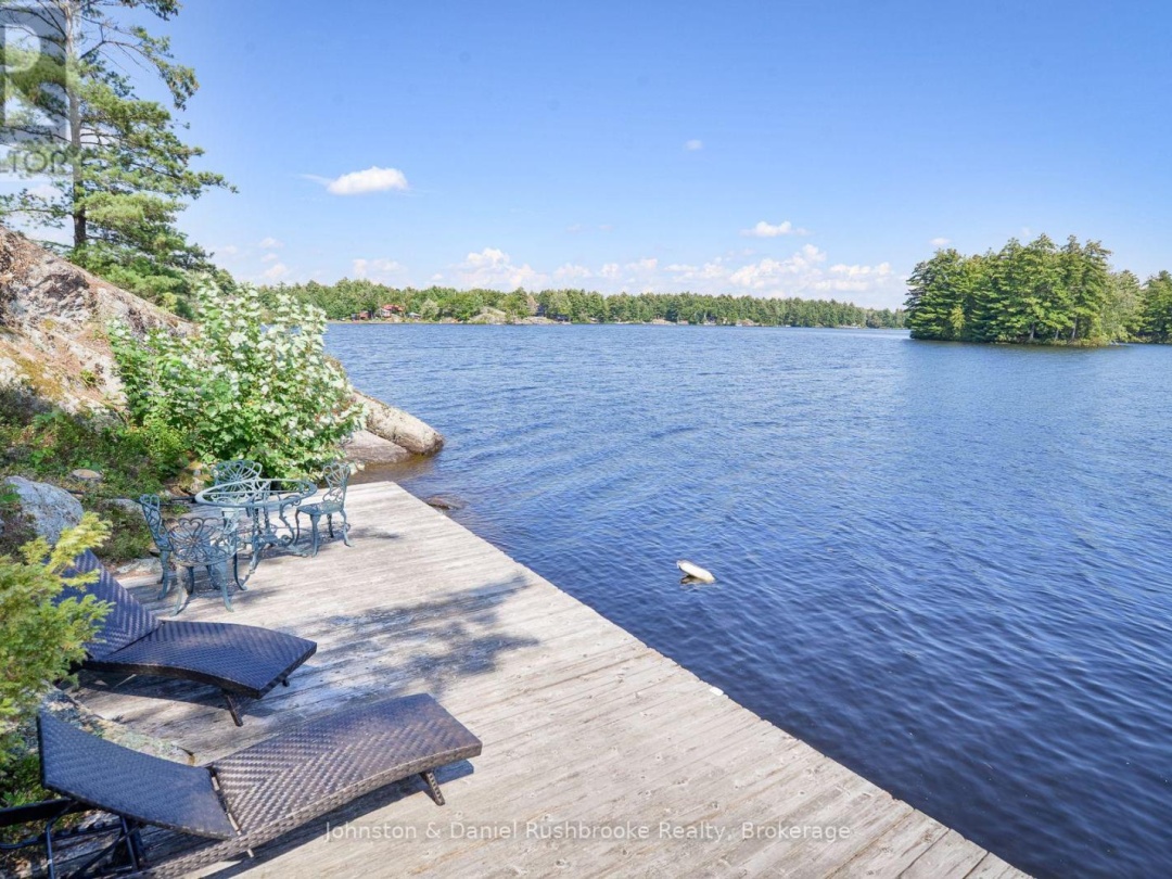 1116 Tryon Drive, Kahshe Lake