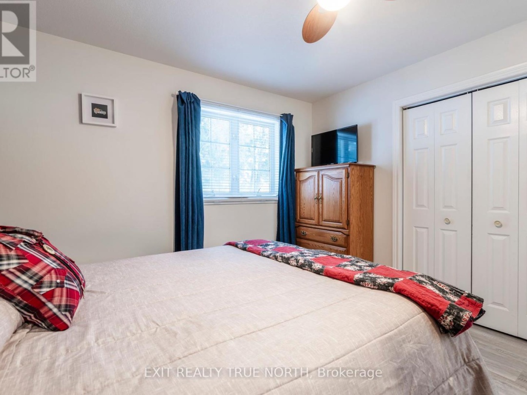 5 Hemlock Avenue, Georgian Bay