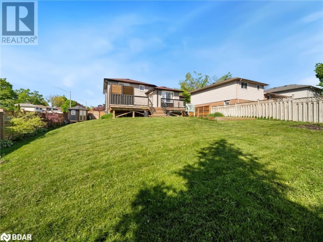 2 CHESTNUT Place, 