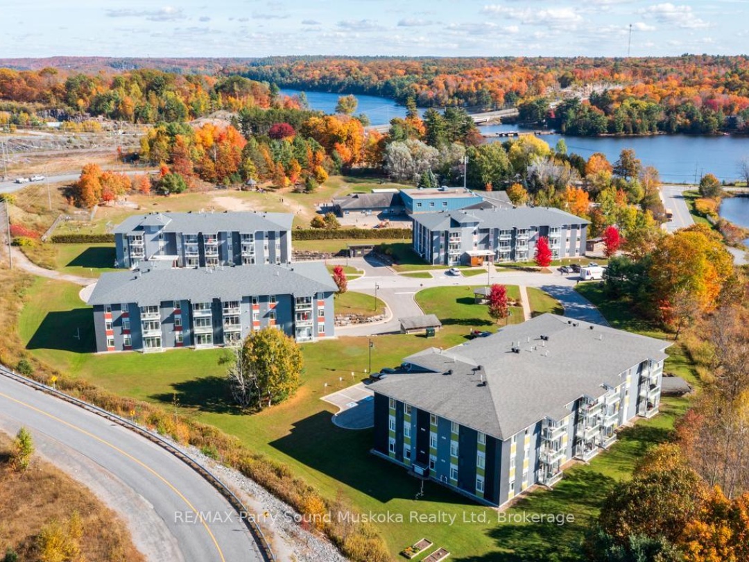 303 - 20D SILVER BIRCH COURT, 