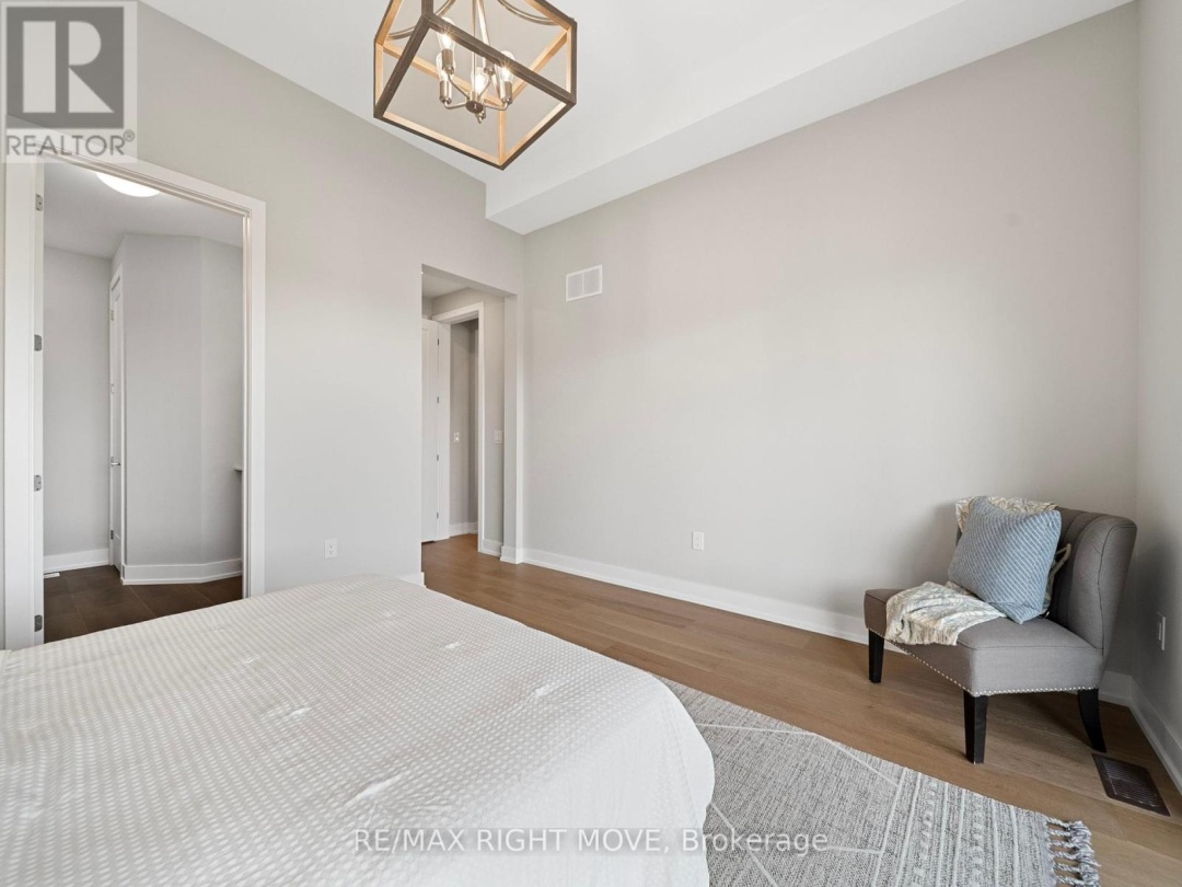 3192 ORION BOULEVARD, Orillia