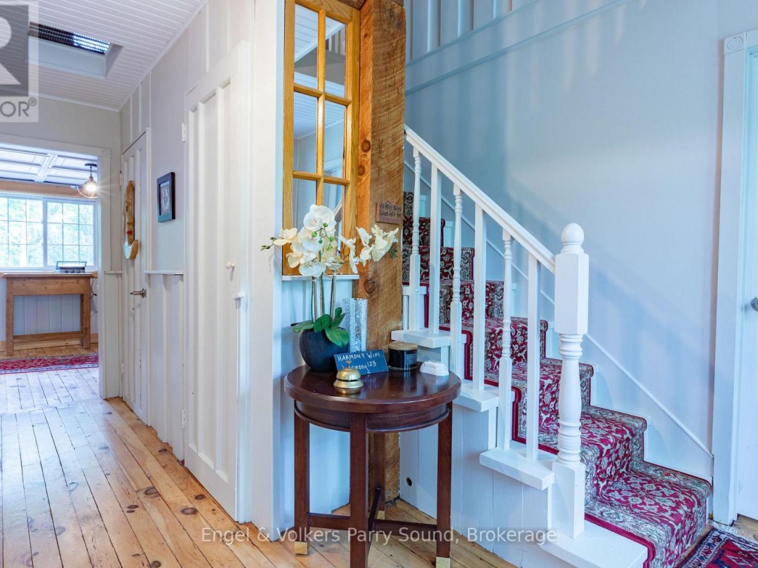 6 HARMONY LANE, 
