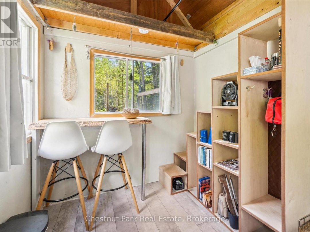 216 BLACKWATER LAKE ROAD, Seguin