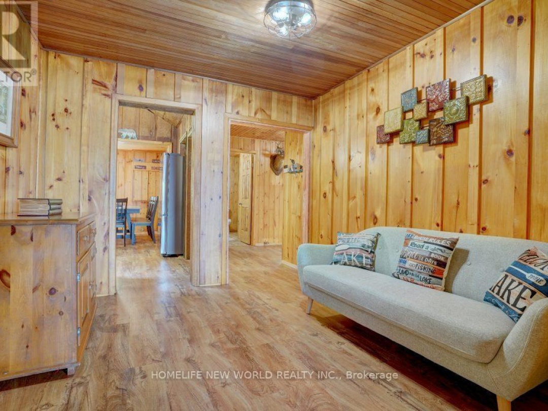 21 Potts Shore Road, Cameron Lake