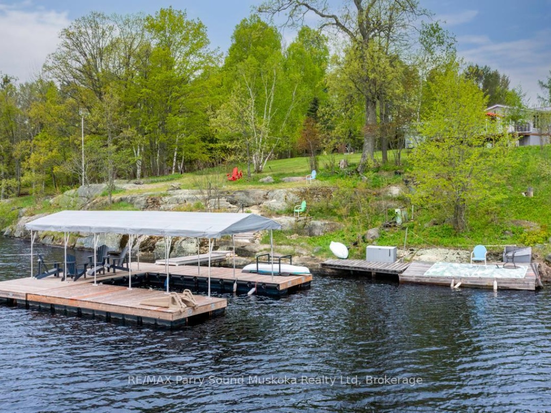 28 Lakeside Drive, Manitouwabing Lake