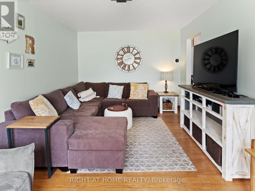 395 HOMEWOOD AVENUE, 